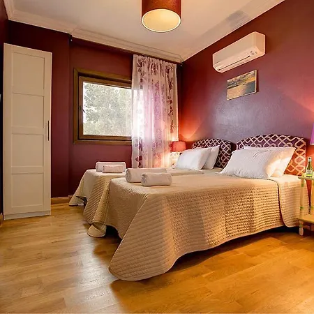 Islamlar Sleeps 8 Air Con Wifi T693962 Islamlar (Aegean)